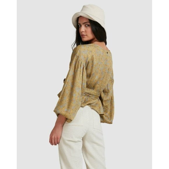 Billabong BNWT My Oasis Wrap Top Women's Size 12 Long Bell Sleeves RRP $90 - Picture 3 of 12